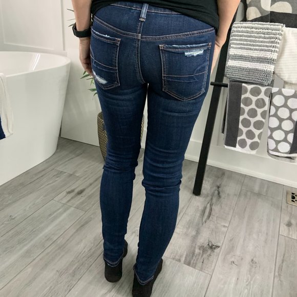 American Eagle Jeans/Jeggings - Picture 2 of 4